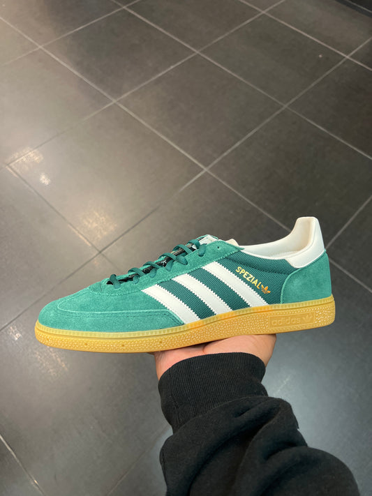 Green Handzball Spezial (Size 11)